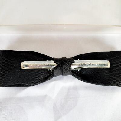 VINTAGE CLIP ON TIE