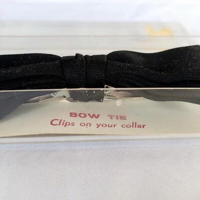 VINTAGE CLIP ON TIE