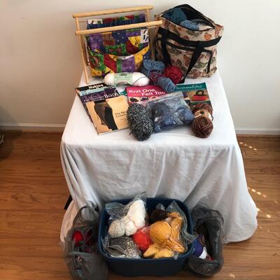 Lots of Yarn, Two Sewing Bags & More (DR-KM)