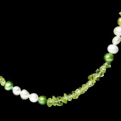 LS Green Stone & Pearl Necklace