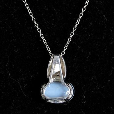 Sterling Lavender Agate Pendant Necklace