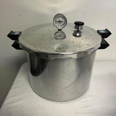 Presto 17 Quart Pressure Cooker & Canning Supplies (G-MG)