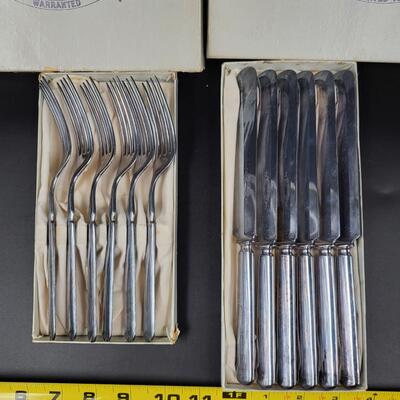 1847 ROGER CO TRIPLE PLATE BOXED SILVER PLATE KNIFE & FORK SETS