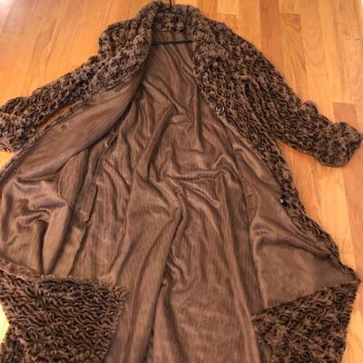 7 Ladies Coats Sizes M & L (Landâ€™s End, London Fog & More) & Size 10 Rubber Boots (H-KM)