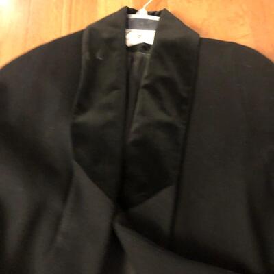 7 Ladies Coats Sizes M & L (Landâ€™s End, London Fog & More) & Size 10 Rubber Boots (H-KM)