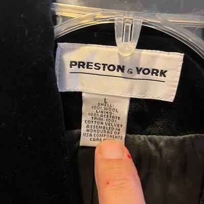 7 Ladies Coats Sizes M & L (Landâ€™s End, London Fog & More) & Size 10 Rubber Boots (H-KM)