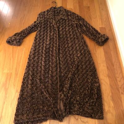 7 Ladies Coats Sizes M & L (Landâ€™s End, London Fog & More) & Size 10 Rubber Boots (H-KM)