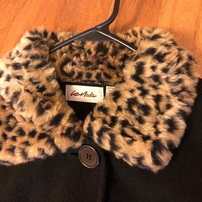 7 Ladies Coats Sizes M & L (Landâ€™s End, London Fog & More) & Size 10 Rubber Boots (H-KM)