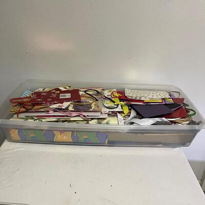 Wrapping Paper, Gift Bags & More ( G-MG)