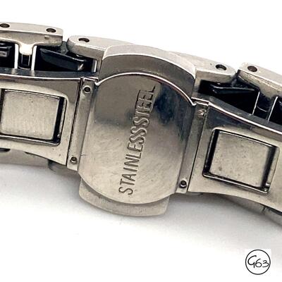 Akribos xxiv Diamond Dial Watch