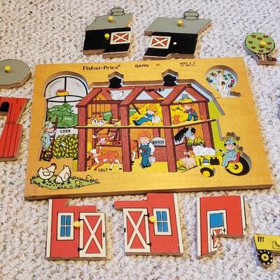 Vintage fisher price barn puzzle