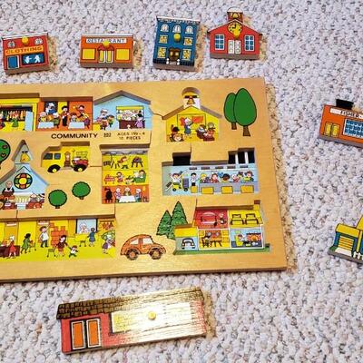 Vintage fisher price wood puzzle