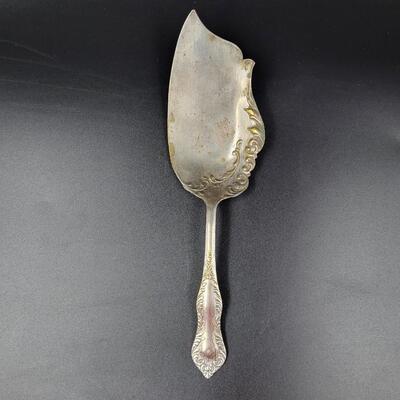 US SILVER CO. SILVERPLATE  SERVING UTENSIL