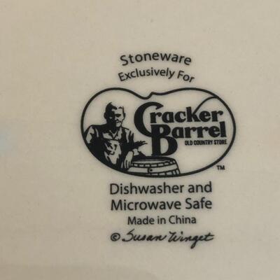 Xmas Table Linens, Serving Dishes, Dessert Plates & More (PR-KM)