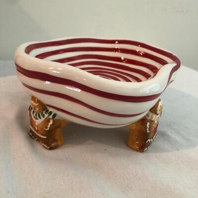 Xmas Table Linens, Serving Dishes, Dessert Plates & More (PR-KM)