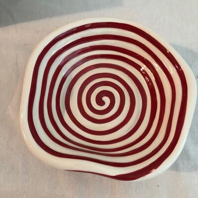 Xmas Table Linens, Serving Dishes, Dessert Plates & More (PR-KM)