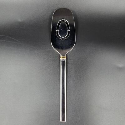 ONEIDA USA SERVING UTENSIL