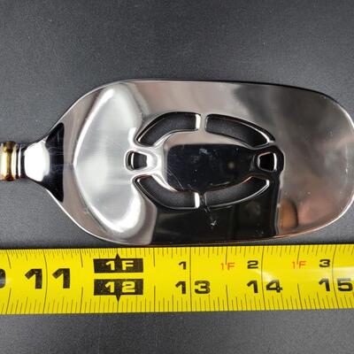 ONEIDA USA SERVING UTENSIL