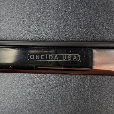 ONEIDA USA SERVING UTENSIL