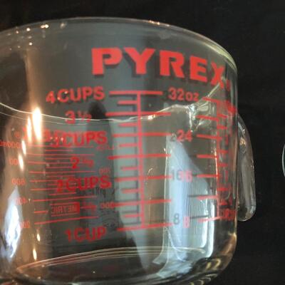 6 Glass Pyrex Dishes & 2 Measuring Cups (PR-KM)