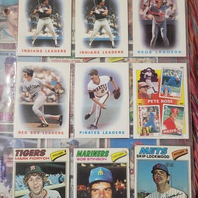 BASEBALL CARDS IN SLEEVE LOT #1