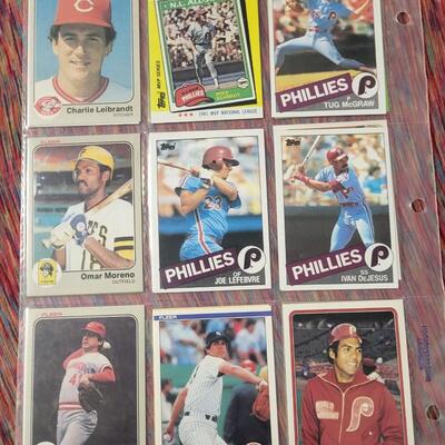 BASEBALL CARDS IN SLEEVE LOT #3