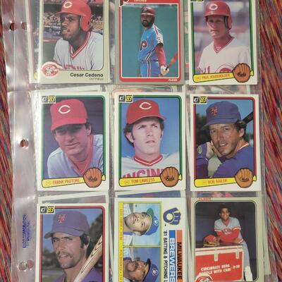 BASEBALL CARDS IN SLEEVE LOT #3