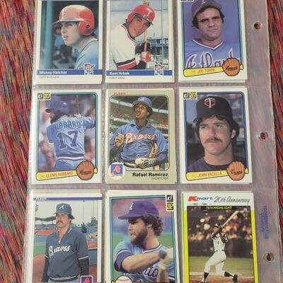 BASEBALL CARDS IN SLEEVE LOT #3