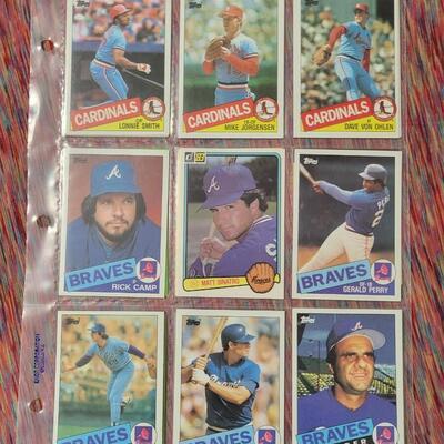 BASEBALL CARDS IN SLEEVE LOT #4