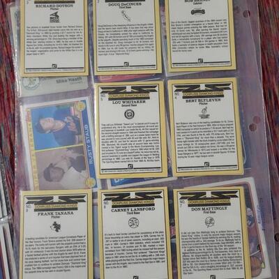 BASEBALL CARDS IN SLEEVE LOT #5