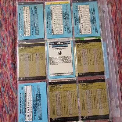 BASEBALL CARDS IN SLEEVE LOT #7