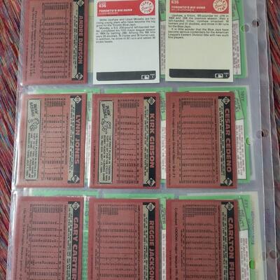 BASEBALL CARDS IN SLEEVE LOT #9