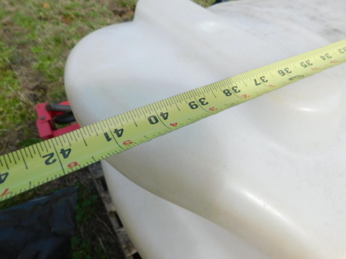 Fimco 3 Point 65 Gallon Sprayer Tank with 10ft Spray Span 14 Gallon Per