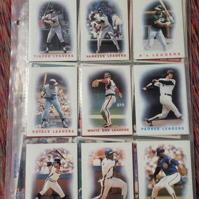 BASEBALL CARDS IN SLEEVE LOT #10