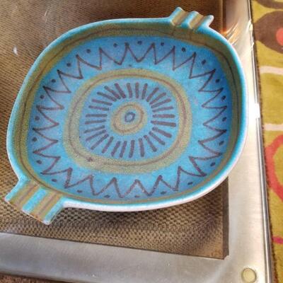 Mid-Century Art - Ceramics Pottery and Glass