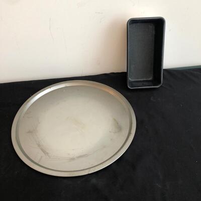 Baking Pans including Pampered Chef, Cooks & Wilton, Sheets & Bowl (PR-KM)