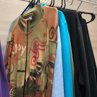 16 Colorful Women's Casual XL & 1X Lightweight Zippered Tops (MBB-JF)