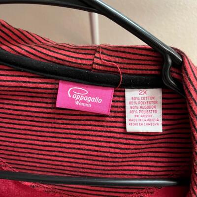 16 Colorful Women's Casual XL & 1X Lightweight Zippered Tops (MBB-JF)