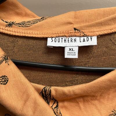 Dressy & Casual Women's Clothing Sizes XL & 1X  (MBB-JF)