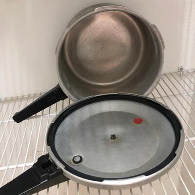 2 Mirro Pressure Cookers & West Bend Vintage Cook Skillet (PR-KM)