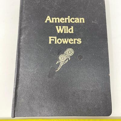 1992 â€œAMERICAN WILD FLOWERSâ€ FIRST DAY COVER STAMP BOOK