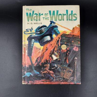 1964 HG WELLS "WAR OF THE WORLDS" HARDBACK