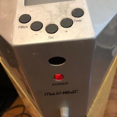 Lasko Tower Ceramic Air Heater, Maxi-heat & Pelonis Heaters (PR-KM)