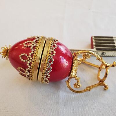 Red Pedestal Egg with small chess set