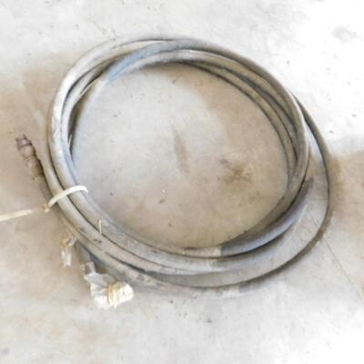 Hydraulic Hose with Fittings Approximately 15'
