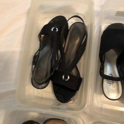 Womenâ€™s Black Leather Sandals & Dress Shoes Size 9 to 10 (MBB-JF)