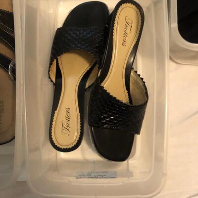 Womenâ€™s Black Leather Sandals & Dress Shoes Size 9 to 10 (MBB-JF)