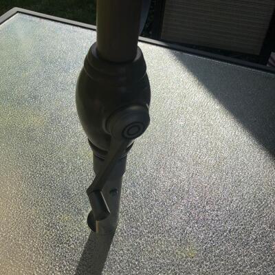 Hampton Bay Patio Set with Two Umbrellas (P-KM)