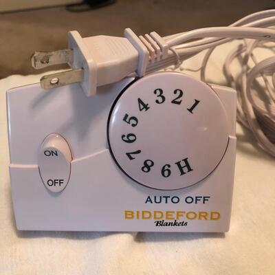 Queen & Full Sheet Set Assortment, Full Heated Mattress Pad & New Pillows (MB-JF)