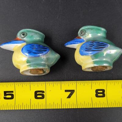 VINTAGE LITTLE BIRDS SALT & PEPPER SHAKERS